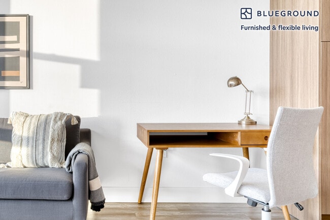 1355 El Camino Real unit FL7-ID918, Redwood City, CA 94063 - photo 3