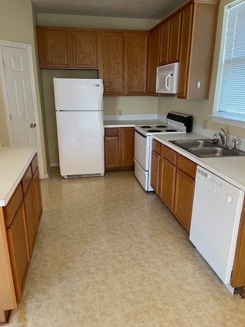 343 Stone Hill Dr unit 343 Stone Hill Unit, Brenham, TX 77833 - photo 3