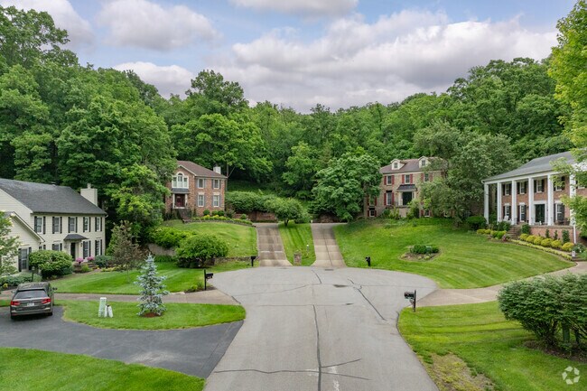 The lots in Riverwood are spread out for residents to enjoy privacy.