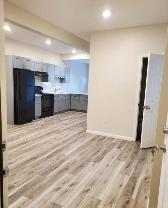 208 Myrtle Ave Unit 2, Albany, NY 12202