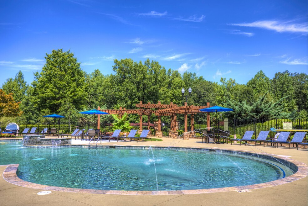 Lullwater at Bass | Luxury Apartment Homes Located in Macon, GA, Macon, GA 31210 - photo 1