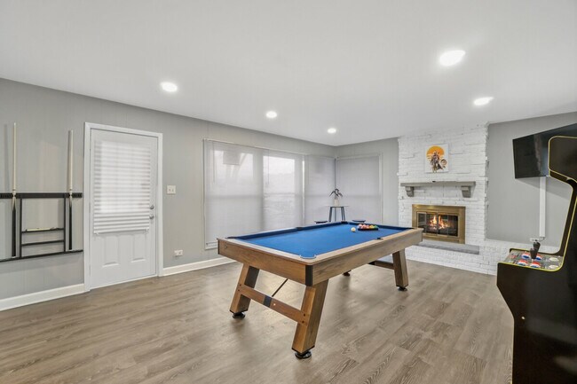 701 E Higgins Rd unit ID1301334P, Elk Grove Village, IL 60007 - photo 6