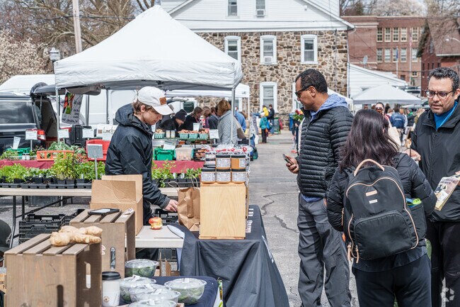 Downtown West Chester hosts seasonal farmers markets for residents.
