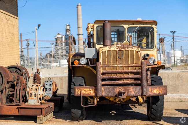 See historical refining equipment at Wood River Refinery Museum near Roxana.