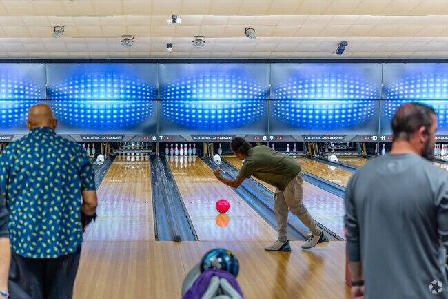 Bowlers enthusiasts can join the bowling league at Lauderdale Lanes in Florence.