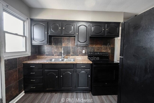 1937 King Ave, Indianapolis, IN 46222 - photo 5