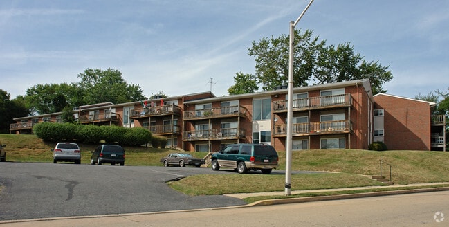 Hazelcrest Apartments