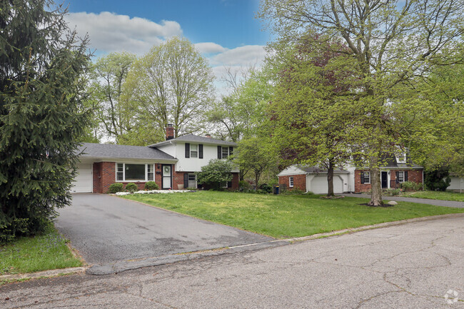 In the Glendale neighborhood you can find a variety of home styles.