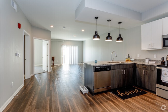 1BR, 1BA - Brookside