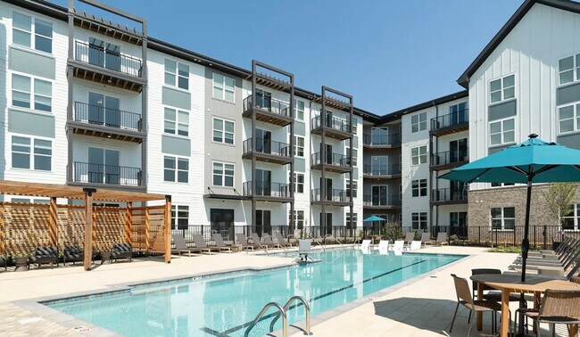 1607 Centennial Park Blvd unit ID1312618P, Alcoa, TN 37701 - photo 3