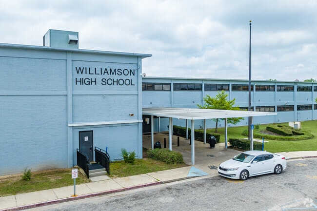 Lillie B. Williamson High School serves students from sixth to twelfth grade.