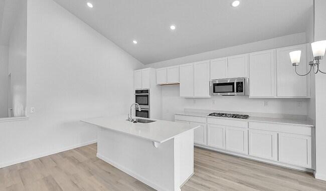 1992 E Burger St, Lake Point, UT 84074 - photo 7