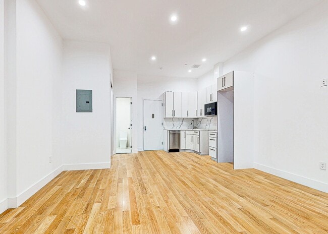 15 W 94th St unit 2F, New York, NY 10025 - photo 4
