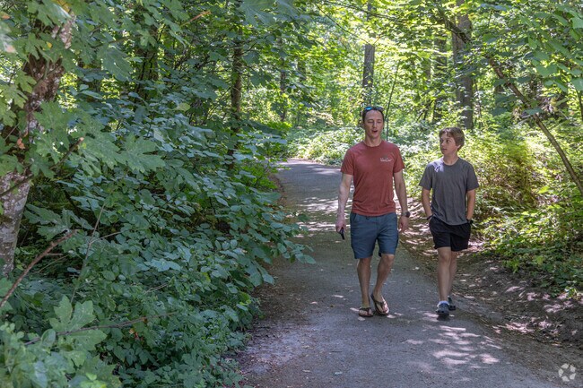 Mary S. Young Park offers access to the Willamte River near Hidden Springs.