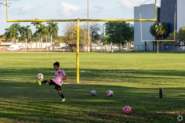 Devon-Aire families love to spend their afternoons in the Devon Aire Park.