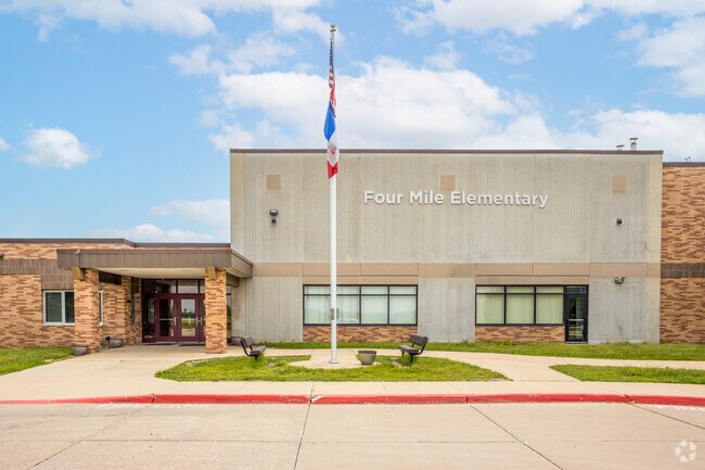 Four Mile Elementary School front enterance.