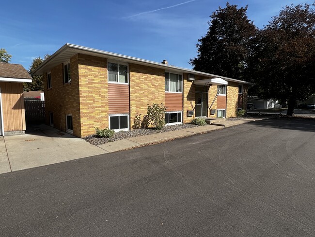 Brick 4-Plex