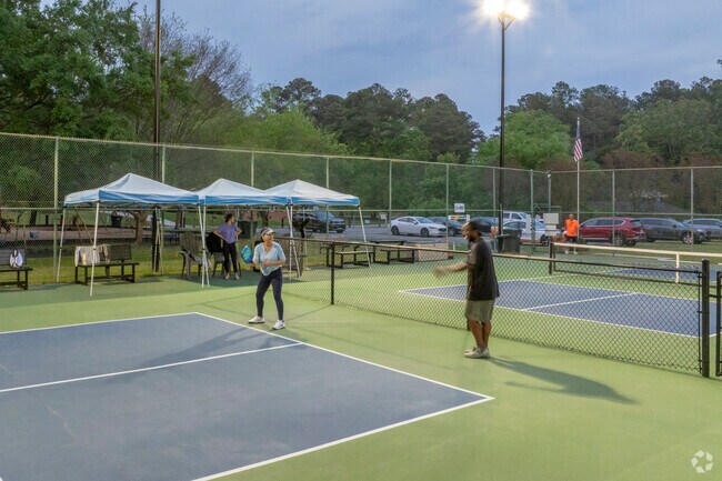Montclair’s Crane Ferry Park has 8 Pickleball Courts and 1 Tennis Court.