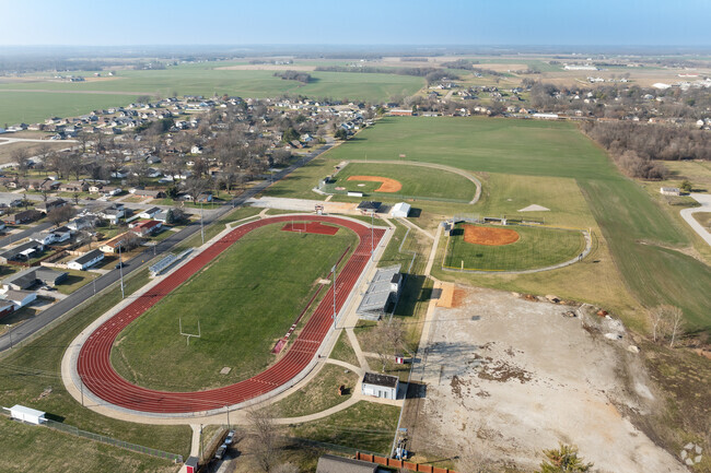 Red Bud High School in Red Bud, IL focuses on core subjects like English and math.