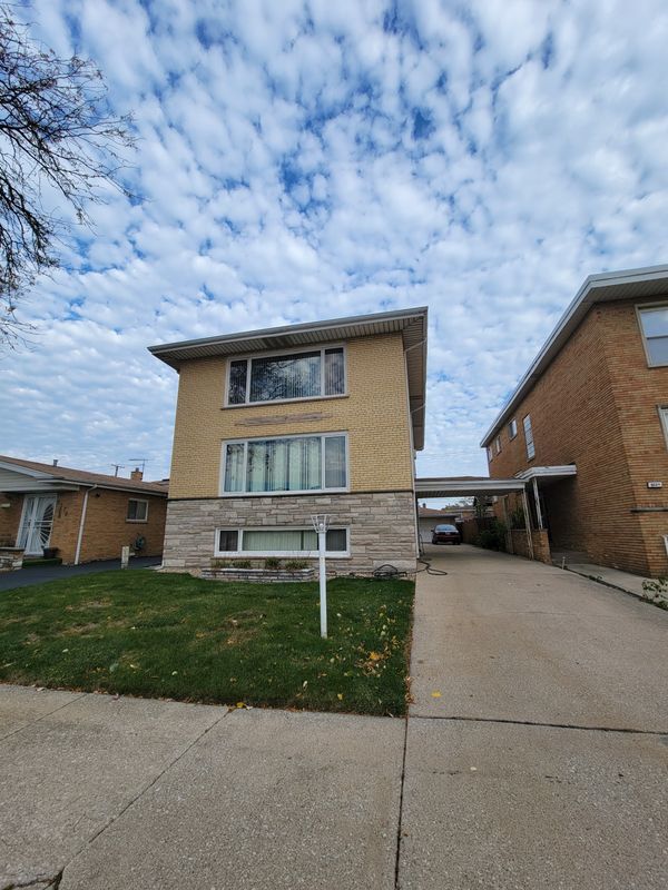 9225 S Cregier Ave, Chicago, IL 60617 - photo 1