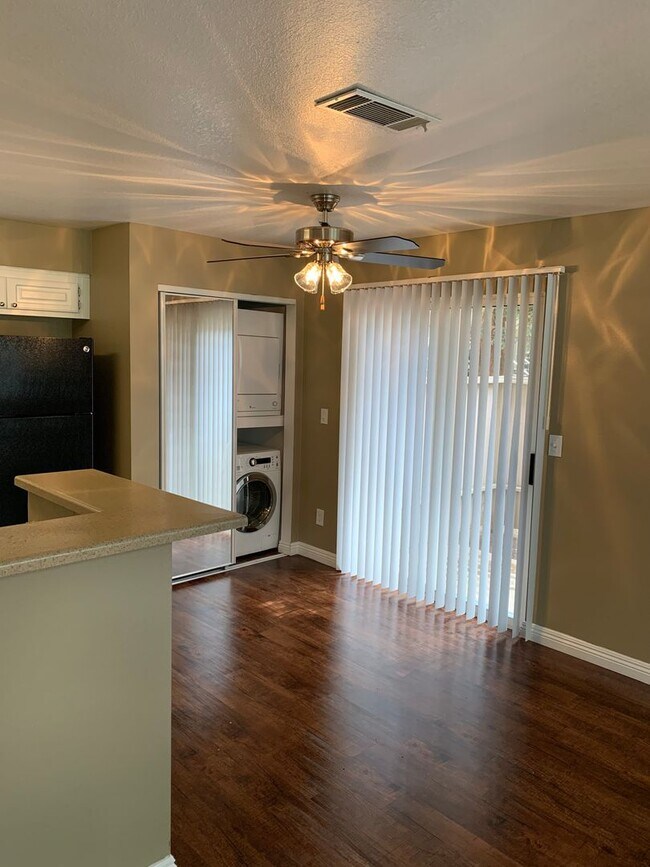 Foxwood Apartment Homes, Fresno, CA 93710 - photo 6