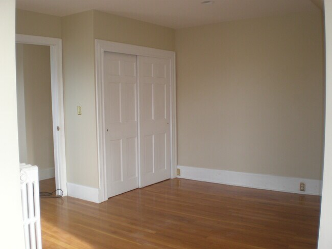 351 Essex St unit 2, Swampscott, MA 01907 - photo 5