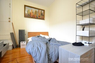 54 Egmont St, Brookline, MA 02446