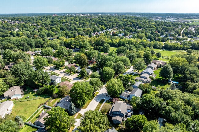 Ty N Cae is a small residential neighborhood surrounded by city parks.