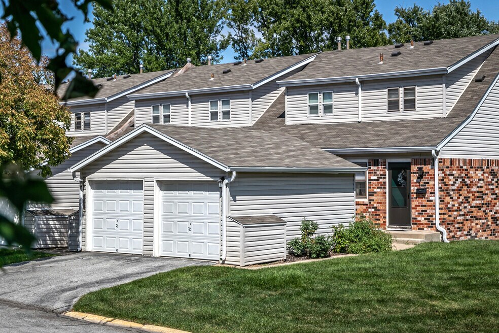 Terrace Garden Townhomes 10100 Grand Plaza, Omaha, NE