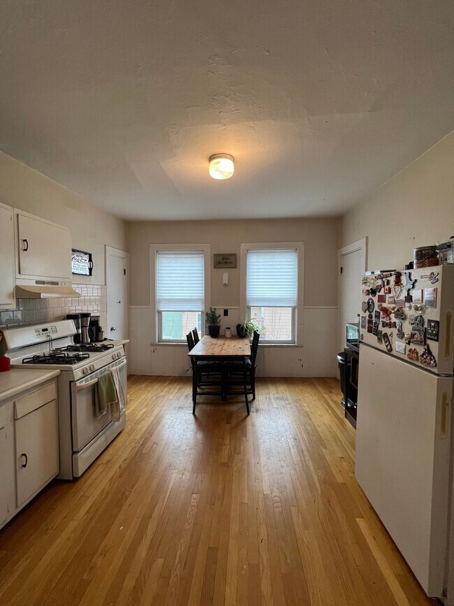256 Summer St unit 3, Somerville, MA 02143 - photo 3