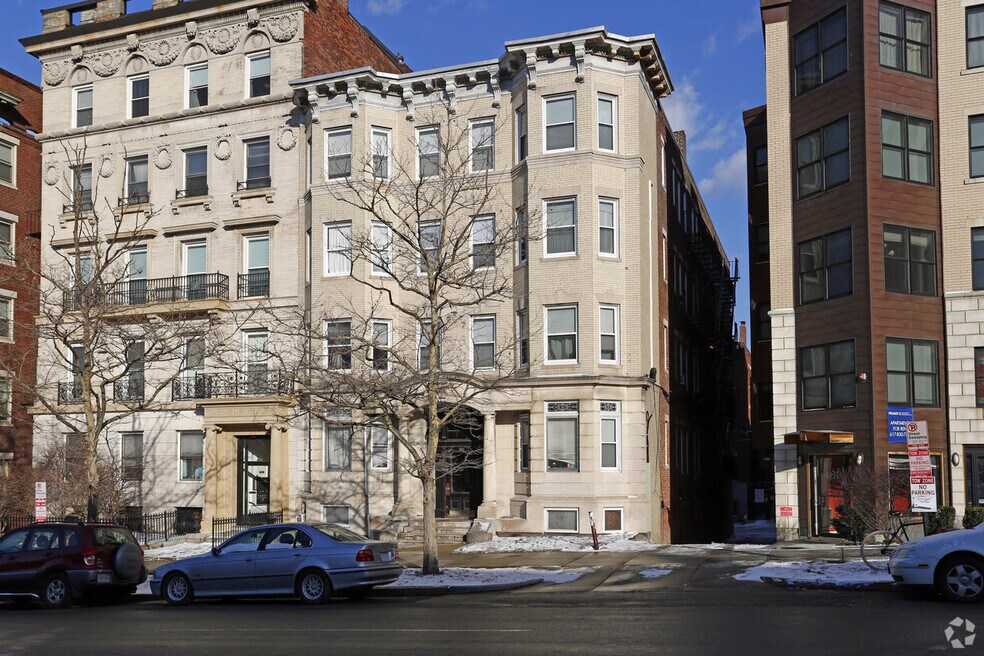 465 Park Dr unit 14, Boston, MA 02215 - photo 1