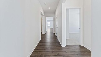 2202 Creek View Ln, Raymore, MO 64083