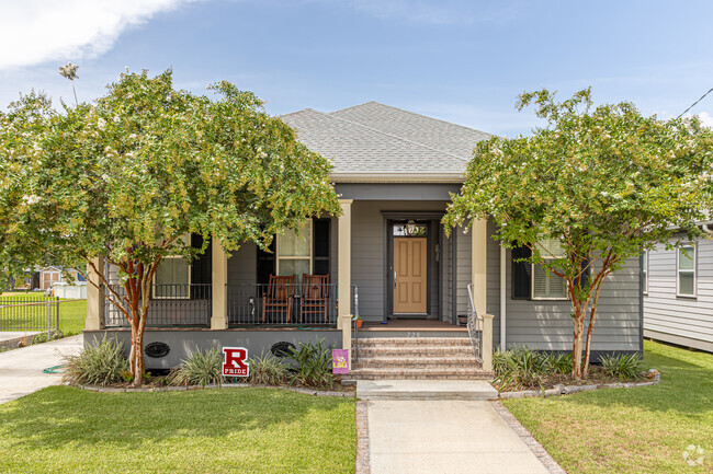 New construction is an option when looking to move to Jefferson, LA.