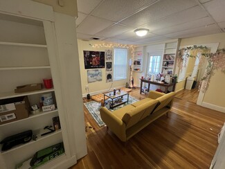 361 Beacon St Unit 101, Somerville, MA 02143