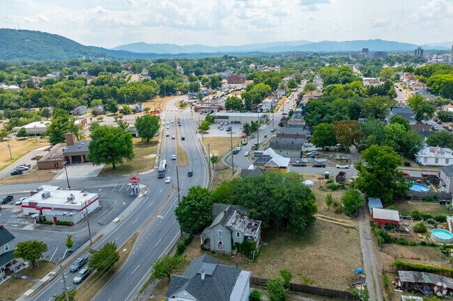 Dale Avenue Connects Fallon to Vinton and Downtown Roanoke.