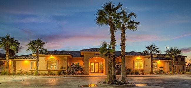 Miraflores Apartments, El Centro, CA 92243 - photo 2