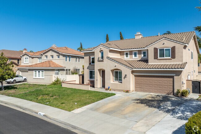 Vintage Reserve in Murrieta showcases classic Spanish Revival designs with modern conveniences.