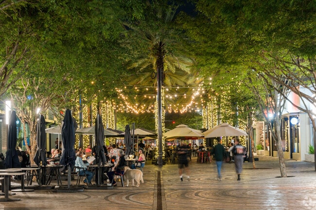 Country Club Section residents can head to Giralda Ave for dining options.