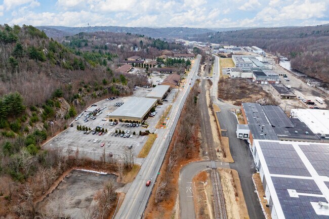 Thomaston Avenue in Waterville supports local and regional commuting routes.