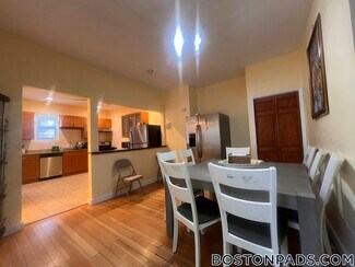 816 River St, Boston, MA 02136