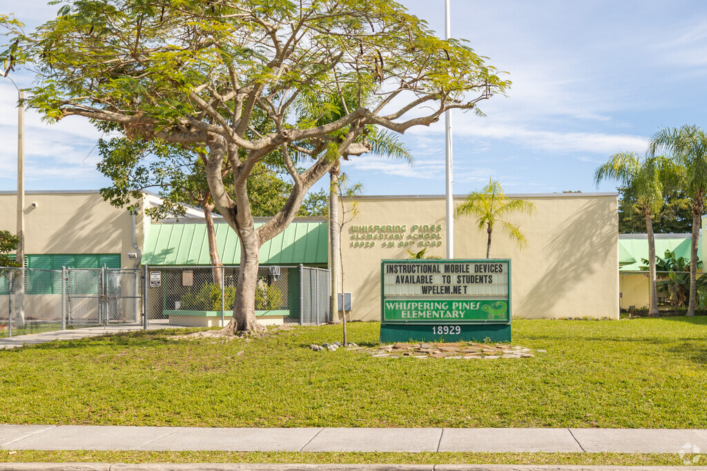 Whispering Pines Elementary in Miami, FL receives a B+ from Niche.