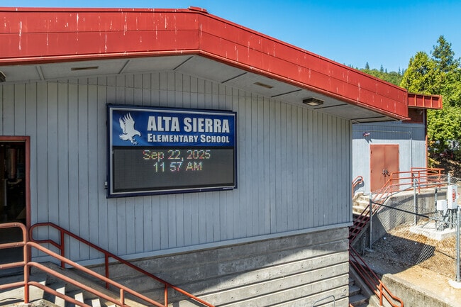 Courses in reading, writing, and literature are available at Alta Sierra Elementary School.