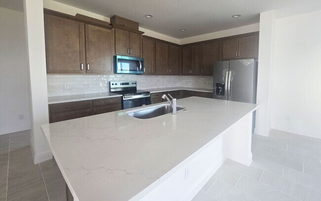 14574 Crestavista Ave, Clermont, FL 34714 - photo 7