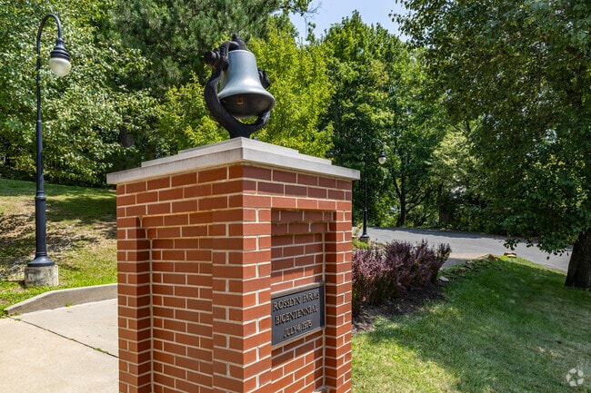 Ring the bell for the bicentennial here in Rosslyn Farms.