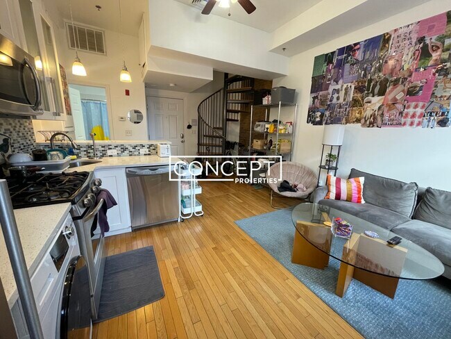 241 Northampton St unit 2, Boston, MA 02118 - photo 2