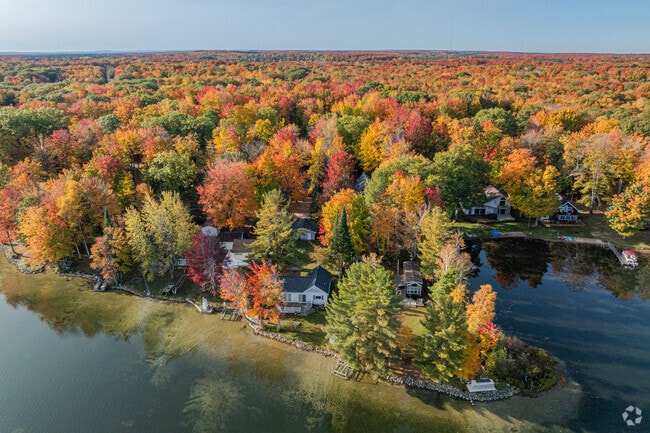 There is no shortage of outdoor fun to enjoy in the Manistee Lake neighborhood.