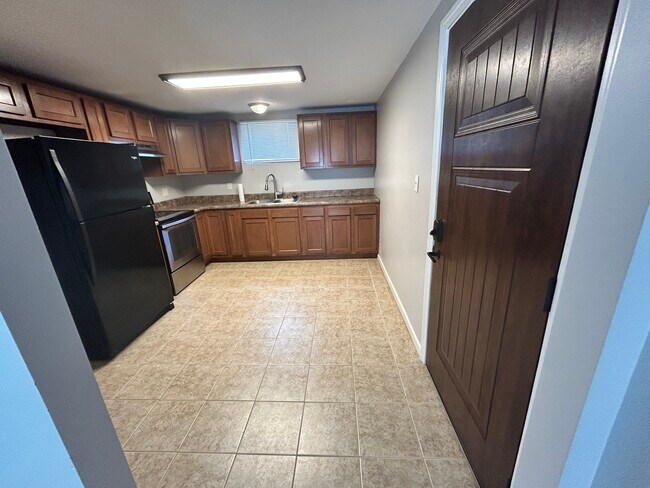 2271 S Cost A Plenty Rd unit 4, Warsaw, IN 46580 - photo 5