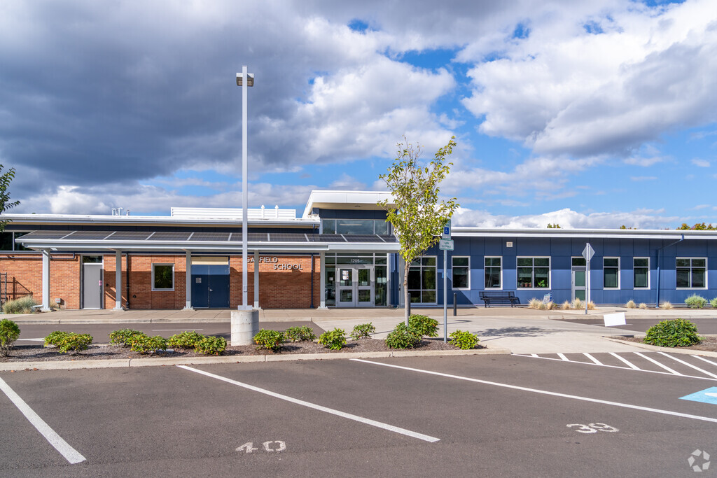 Garfield Elementary School serves grades K-5 in Corvallis, Oregon.
