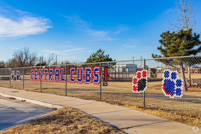 Close up shot of a cute paw sign of Central Elementary School.