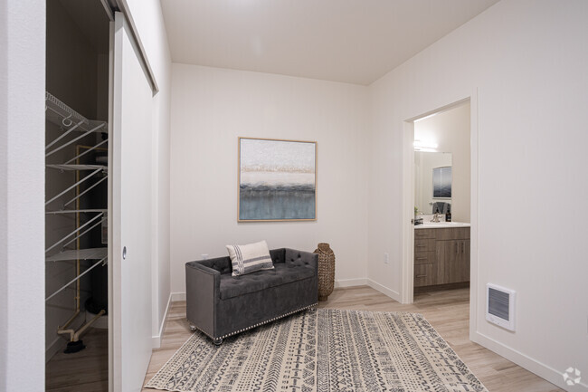 0BR, 1BA - 568SF